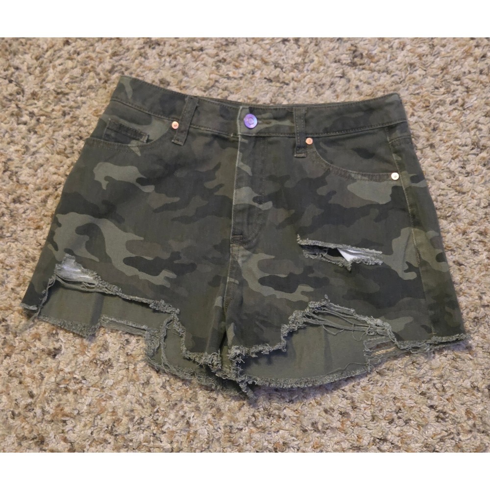 No‎ Boundaries High Rise Jean Shorts Women's Size 3 Camouflage Distressed